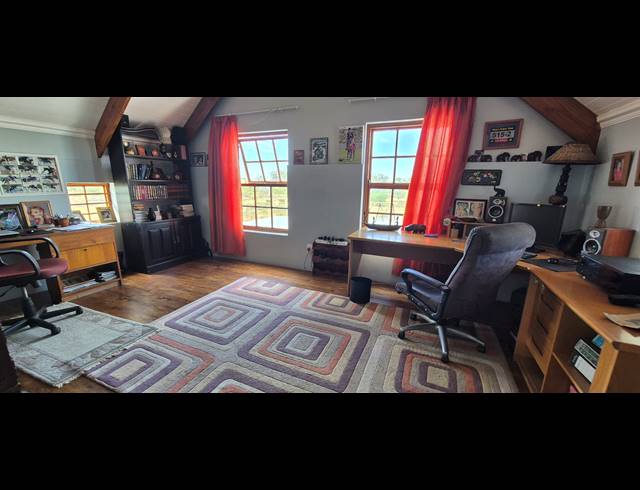 5 BEDROOM HOUSE FOR SALE IN KLEIN DASSENBERG